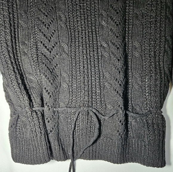 Threadbare Sweater - Picture 3 of 7